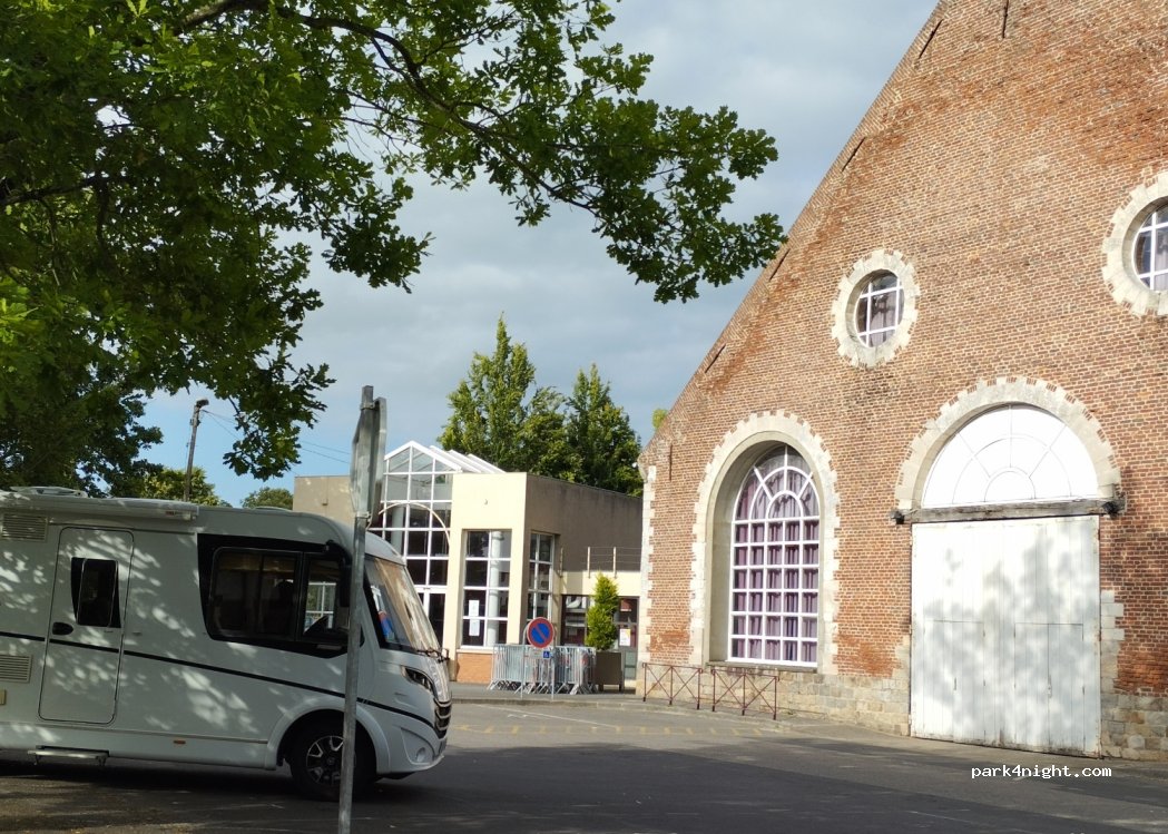 (62140) Hesdin - 10 Rue du Manège — foto