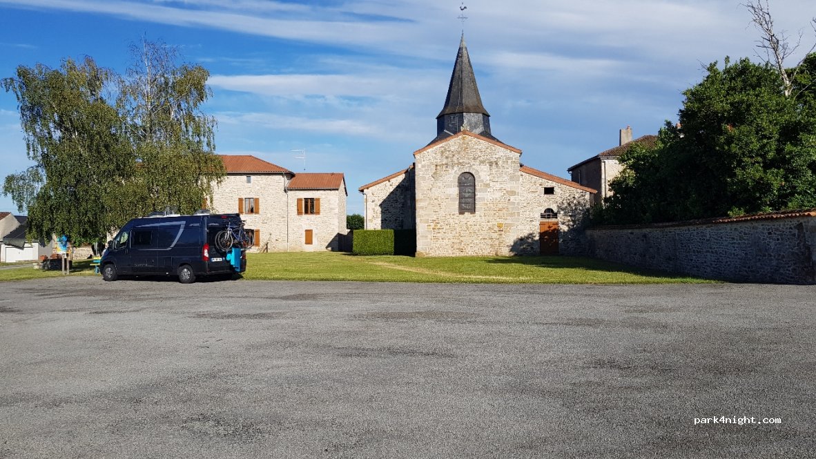 (87300) Peyrat-de-Bellac - 4 Rue de l'Église — foto 3