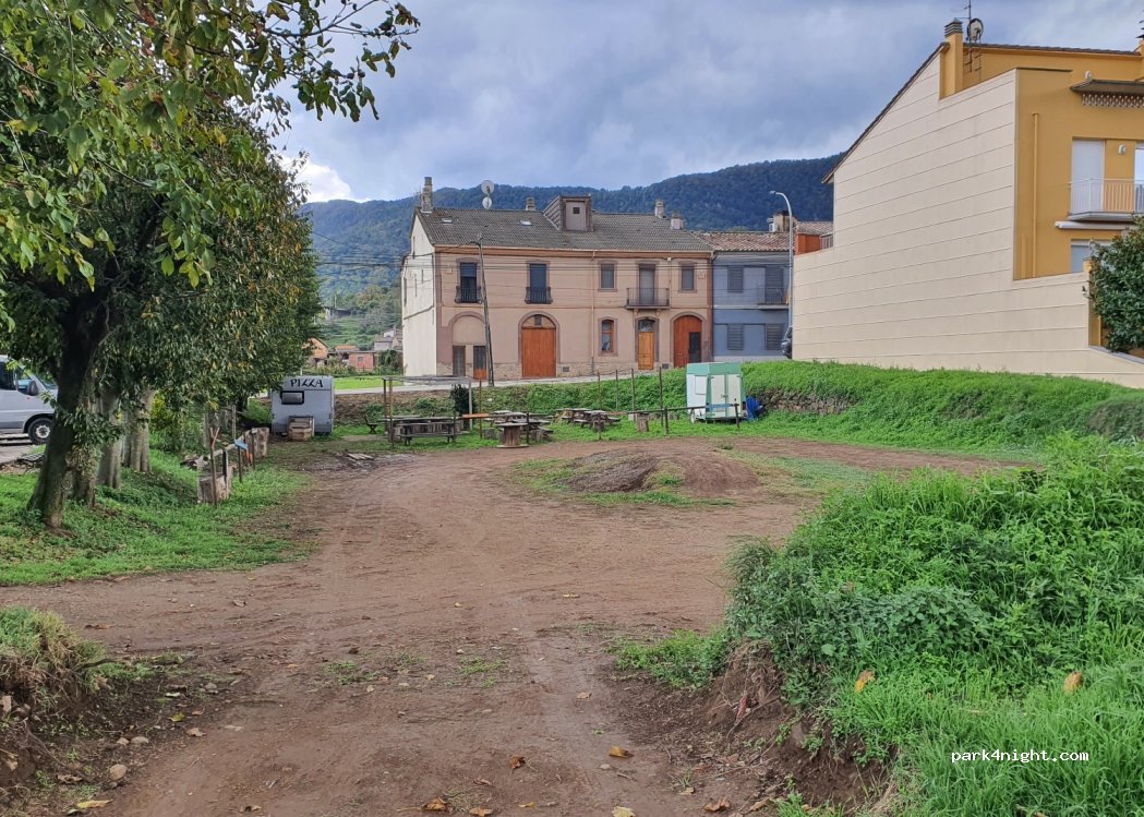 (17811) Santa Pau - Plaça de les Fonts, 4 — foto 5