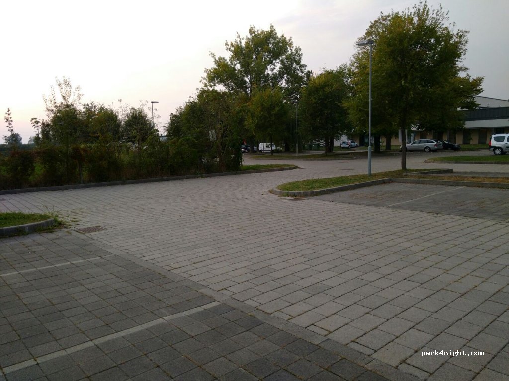 (7800) Siklós - 10 Baross Gábor utca — foto