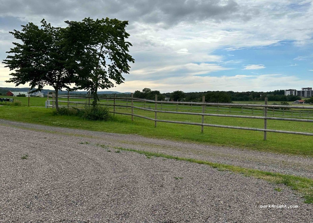 (269 96) Båstad - 35 Eskilstorpsvägen — foto 4