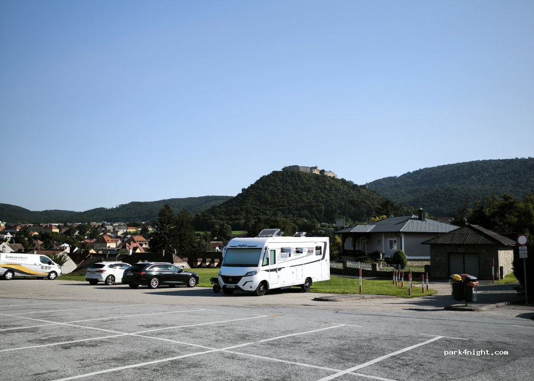 (2410) Hainburg an der Donau - 3 Braunsbergstraße — foto 2