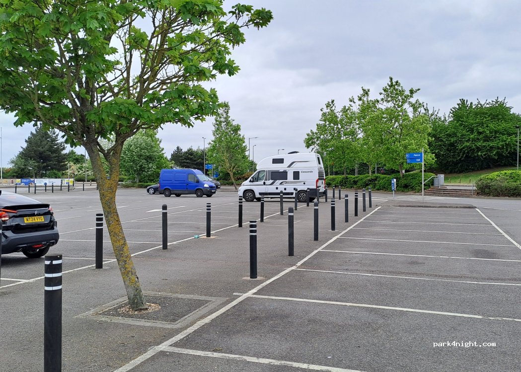 (E6 7ER) London - 1 Armada Way — foto 4