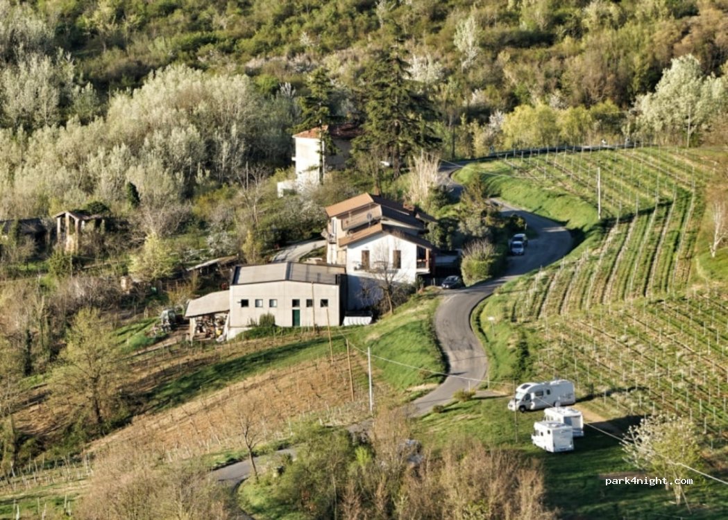 Azienda Agricola Ferrari Dario e Alberto Organic Winery — foto