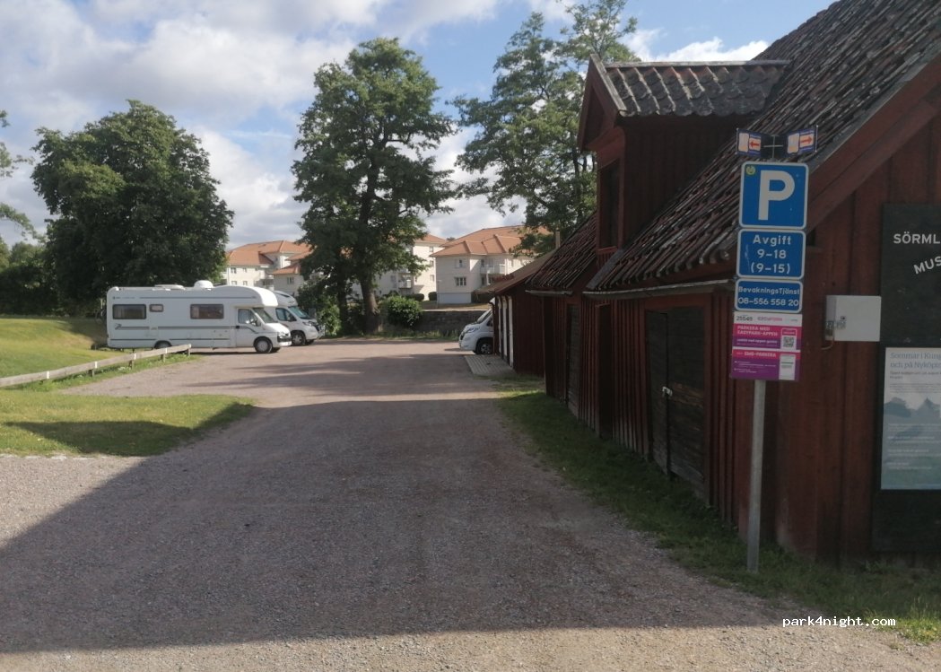 (611 32) Nyköping - Hamngatan 4 — foto 2
