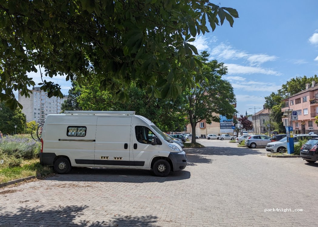 (8000) Székesfehérvár - 1 Várkörút — foto