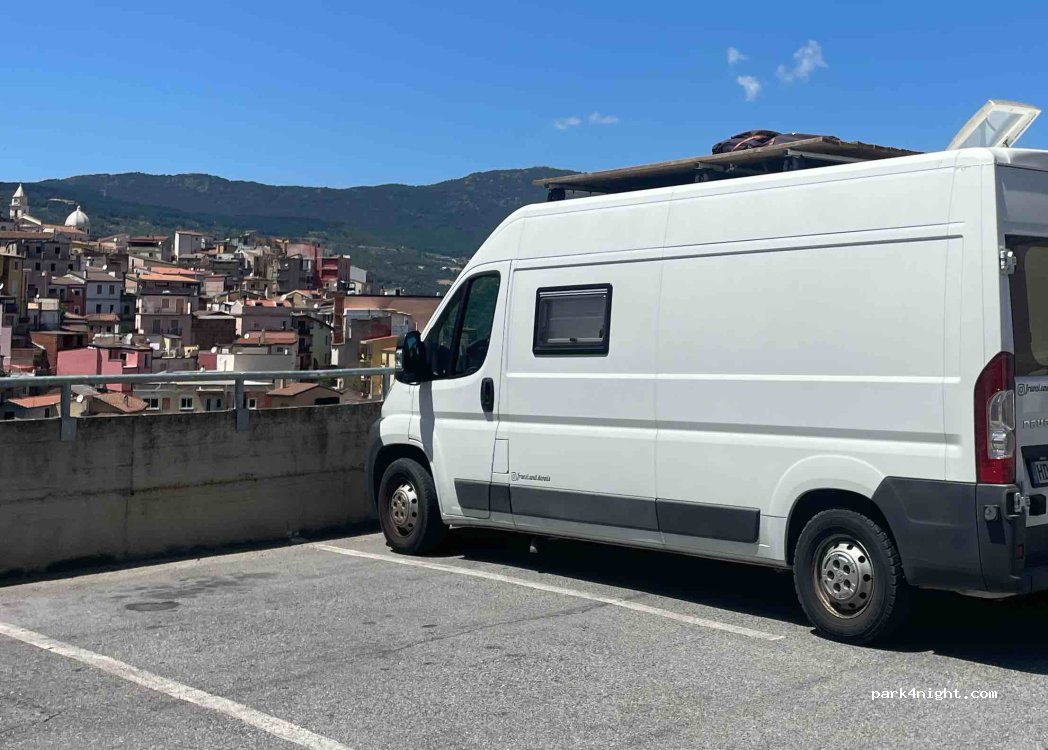 (08045) Lanusei - 56 Viale Don Giovanni Bosco — foto 2