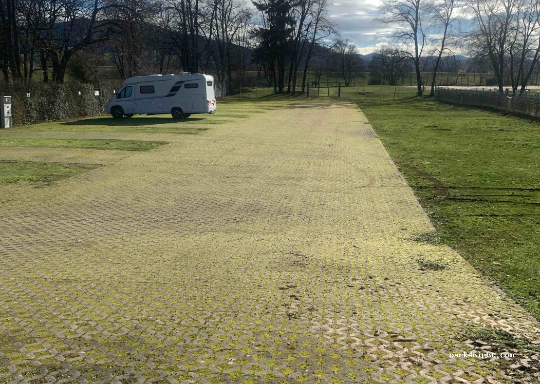 Wohnmobilstellplatz am Strandbad Gifiz — foto 3