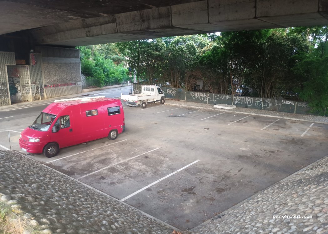 (31200) Toulouse - 61 Chemin de la Garonne — foto