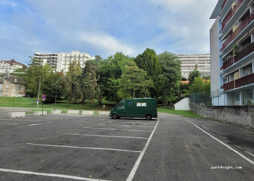 (64000) Pau - Avenue Gaston Lacoste — foto 2