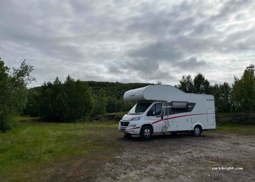 (9540) Talvik - Unnamed Road — foto