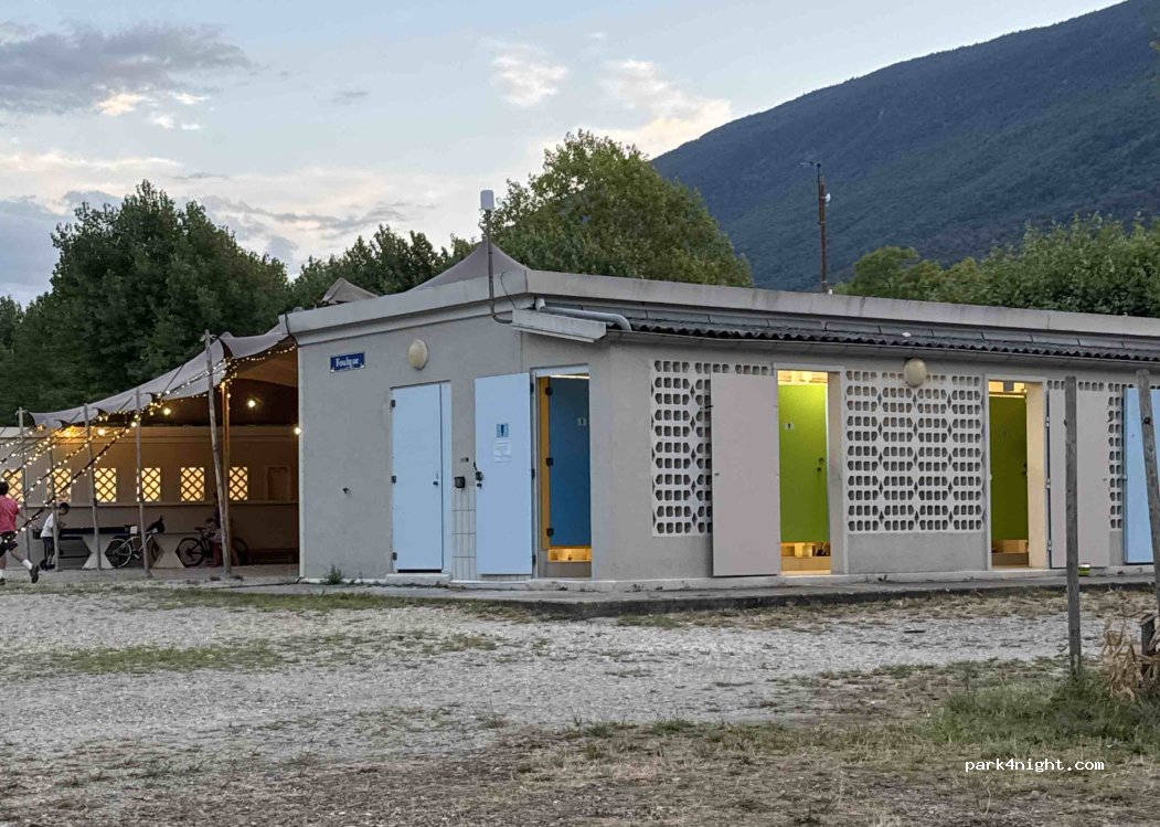 Camping l’île aux cygnes — foto 5