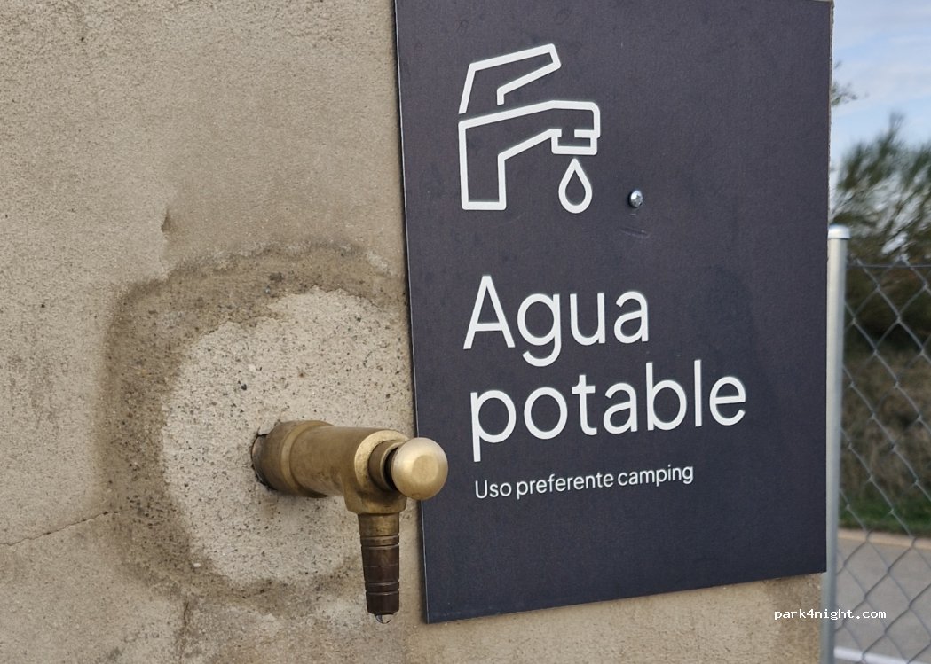 Estacionamiento de autocaravanas — foto 2