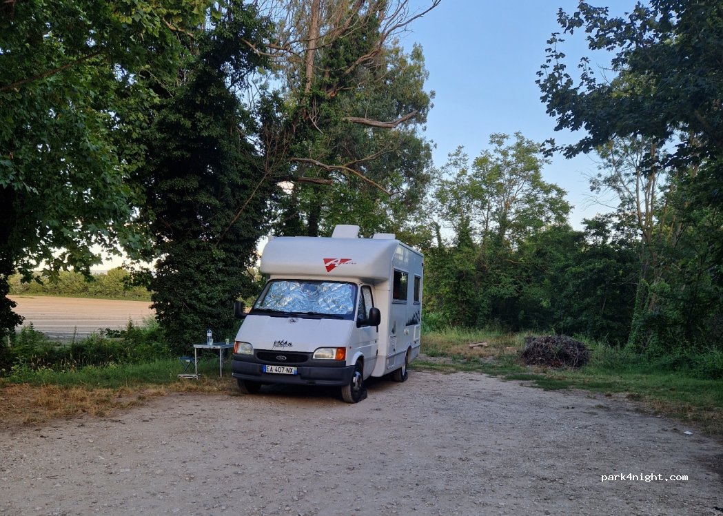 (84170) Monteux - 93 Chemin du Pont Naquet — foto 3