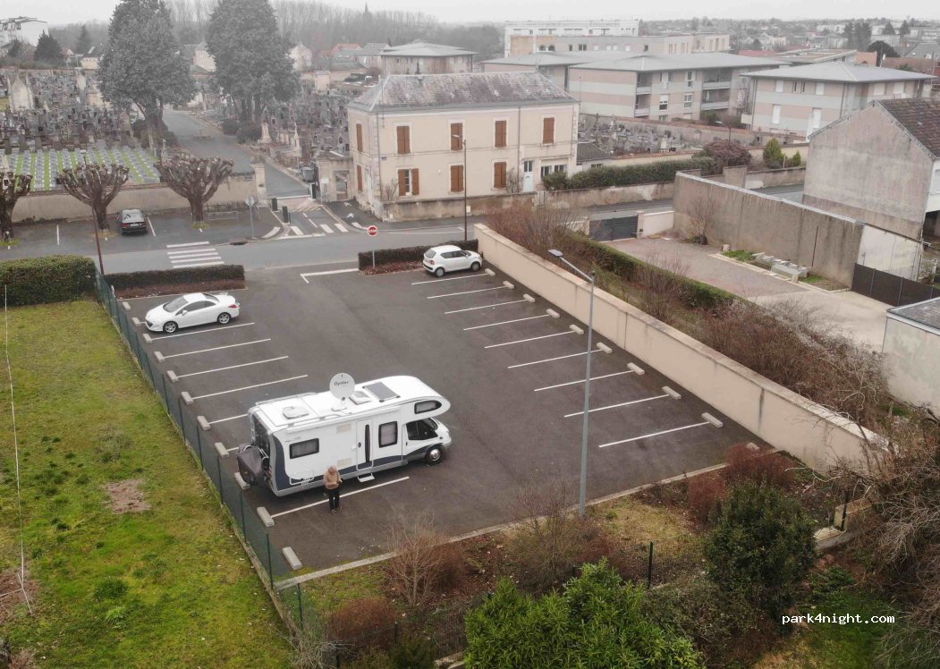 (36000) Châteauroux - 100 Rue des Etats-Unis — foto 2
