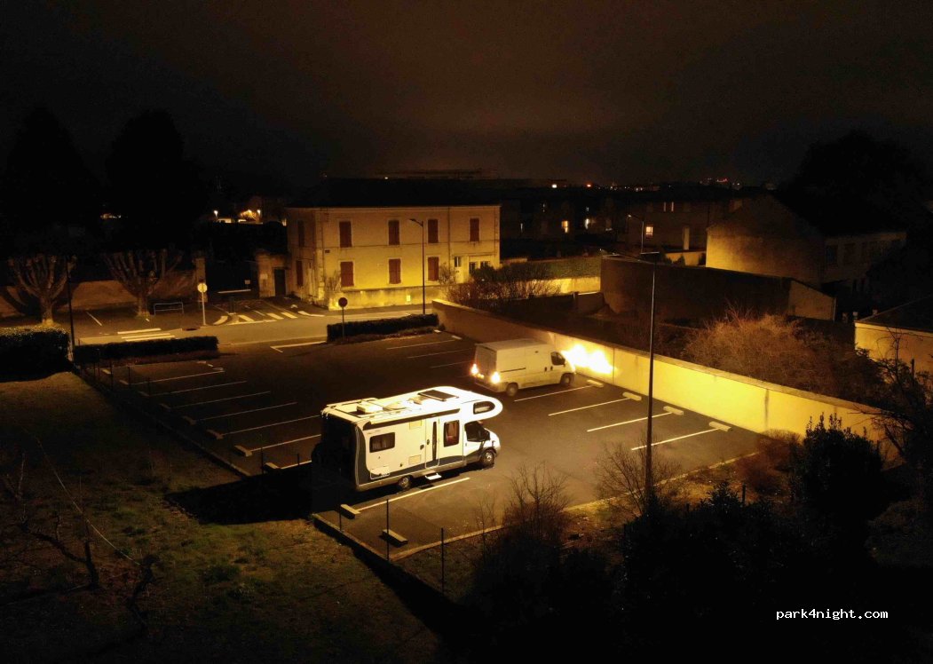 (36000) Châteauroux - 100 Rue des Etats-Unis — foto 3