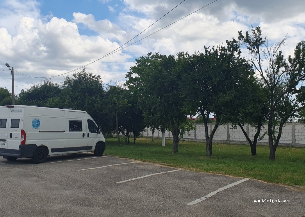 () Târgu Jiu - 27 Strada Crângului — foto