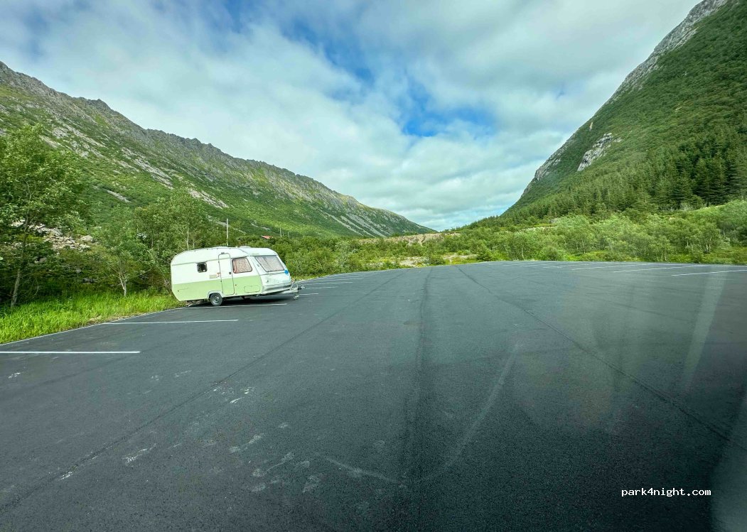 (8310) Kabelvåg - — foto 2