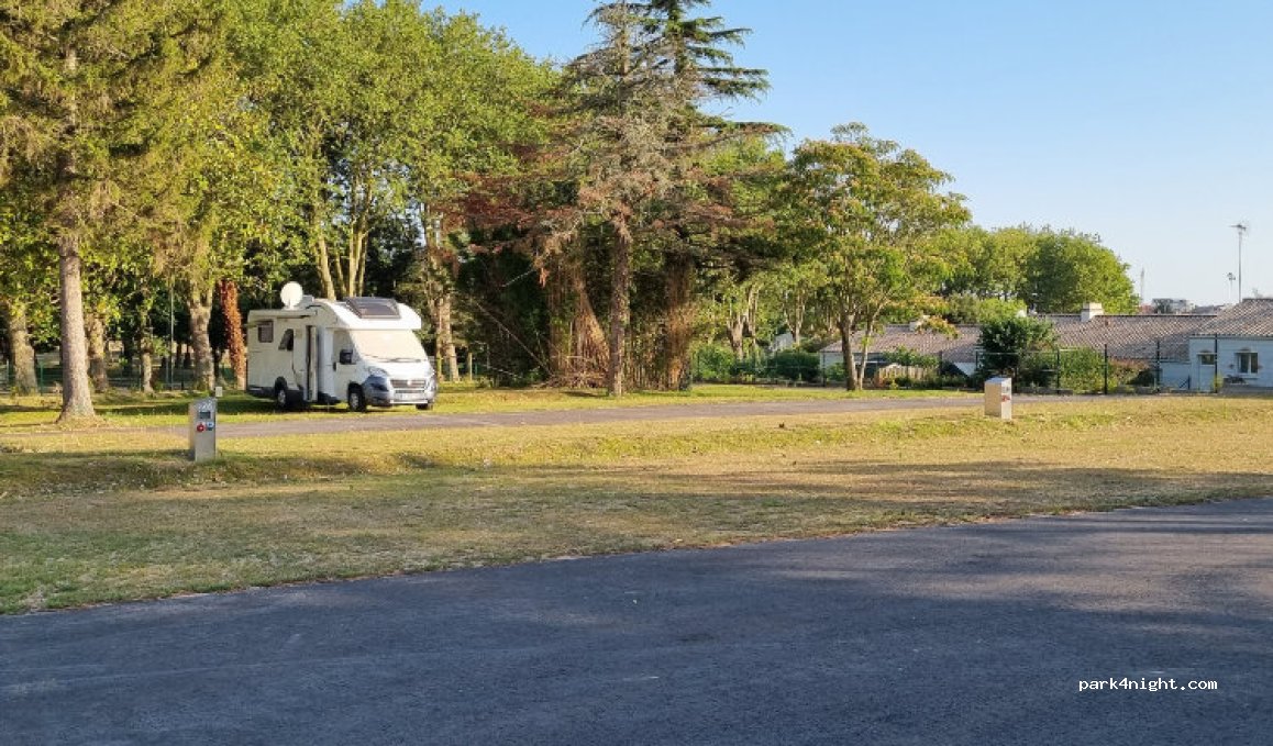 Aire de camping-car park de Challans (Vendée) — foto 5