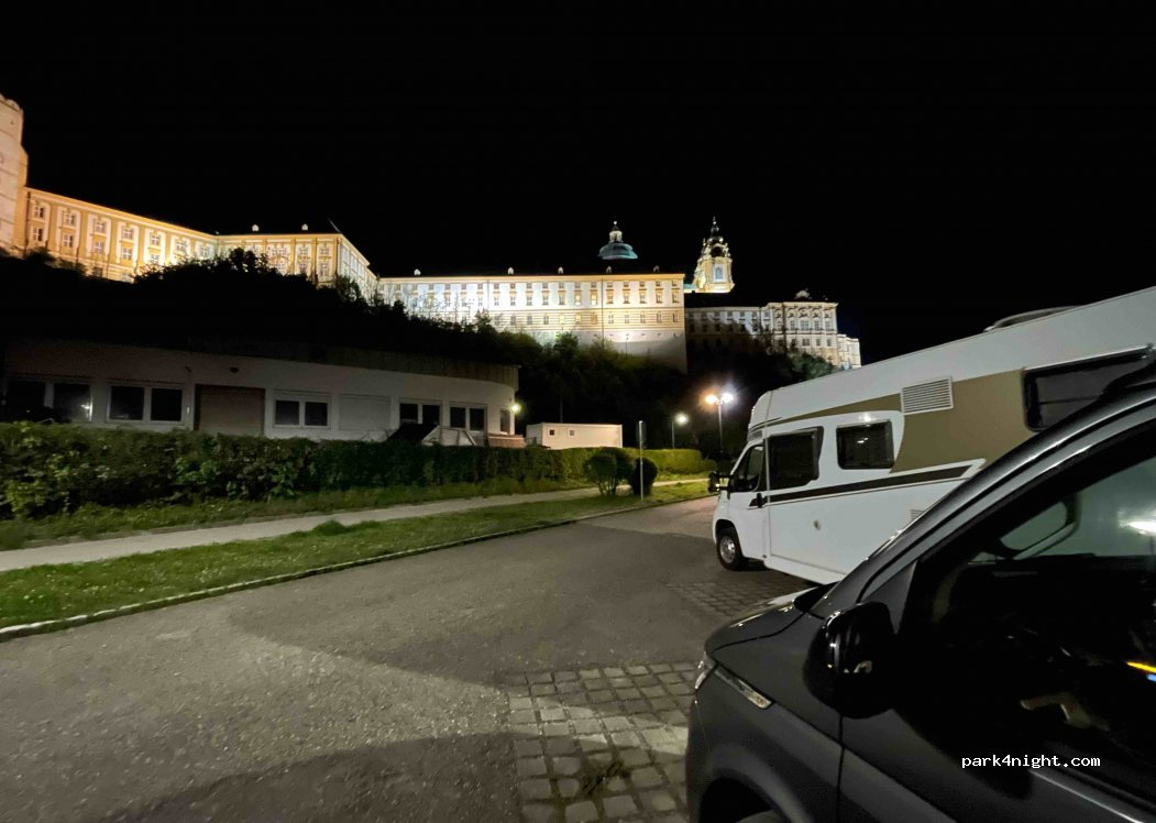 Wohnmobil Stellplatz Melk — foto 2