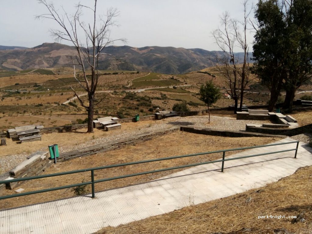 (5150) Castelo Melhor - Unnamed Road — foto