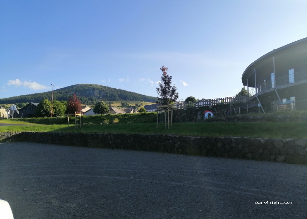 (43150) Les Estables - Unnamed Road — foto