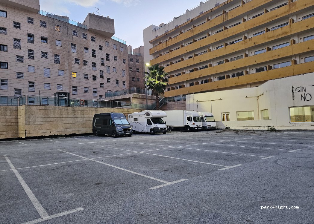 (29602) Marbella - C.C Avenida Bulevar Príncipe Alfonso de Hohenlohe — foto 5