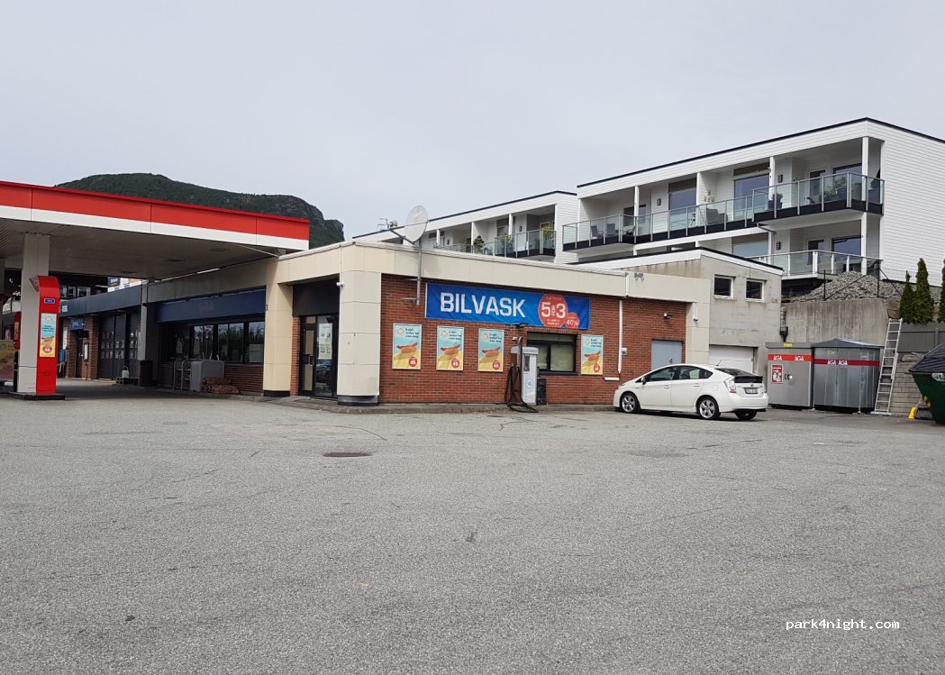 (4103) Jørpeland - 26 Fjelltunvegen — foto