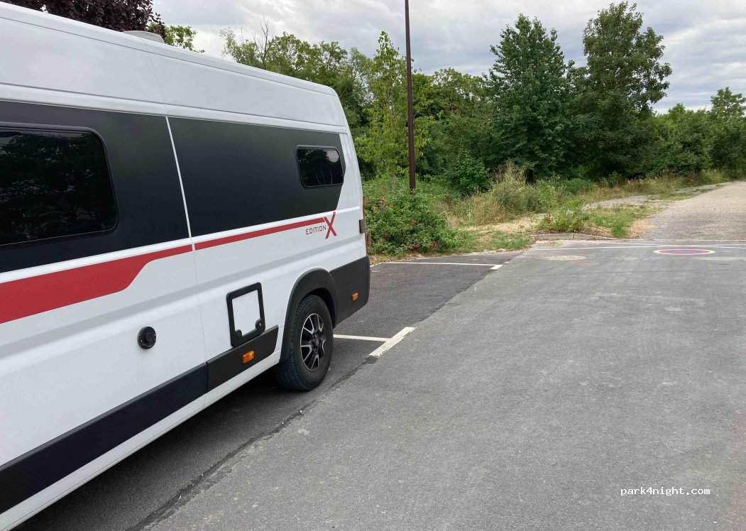 (51000) Châlons-en-Champagne - 19 Rond-Point de la Dignité — foto