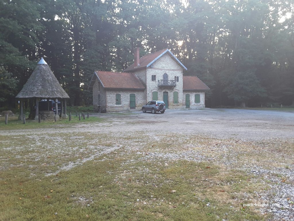 (56120) Les Forges - Les Cinq Chemins — foto