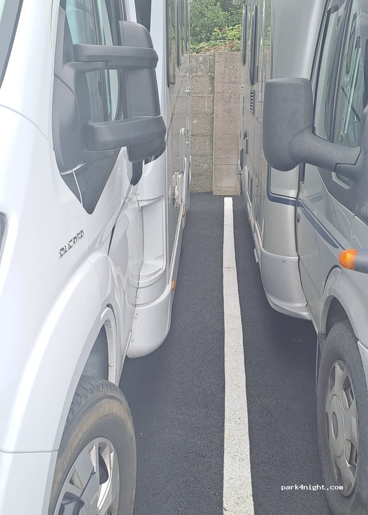 (29740) Plobannalec-Lesconil - 15 Place de la Résistance — foto 4