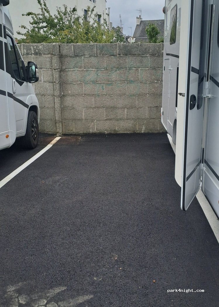 (29740) Plobannalec-Lesconil - 15 Place de la Résistance — foto 5