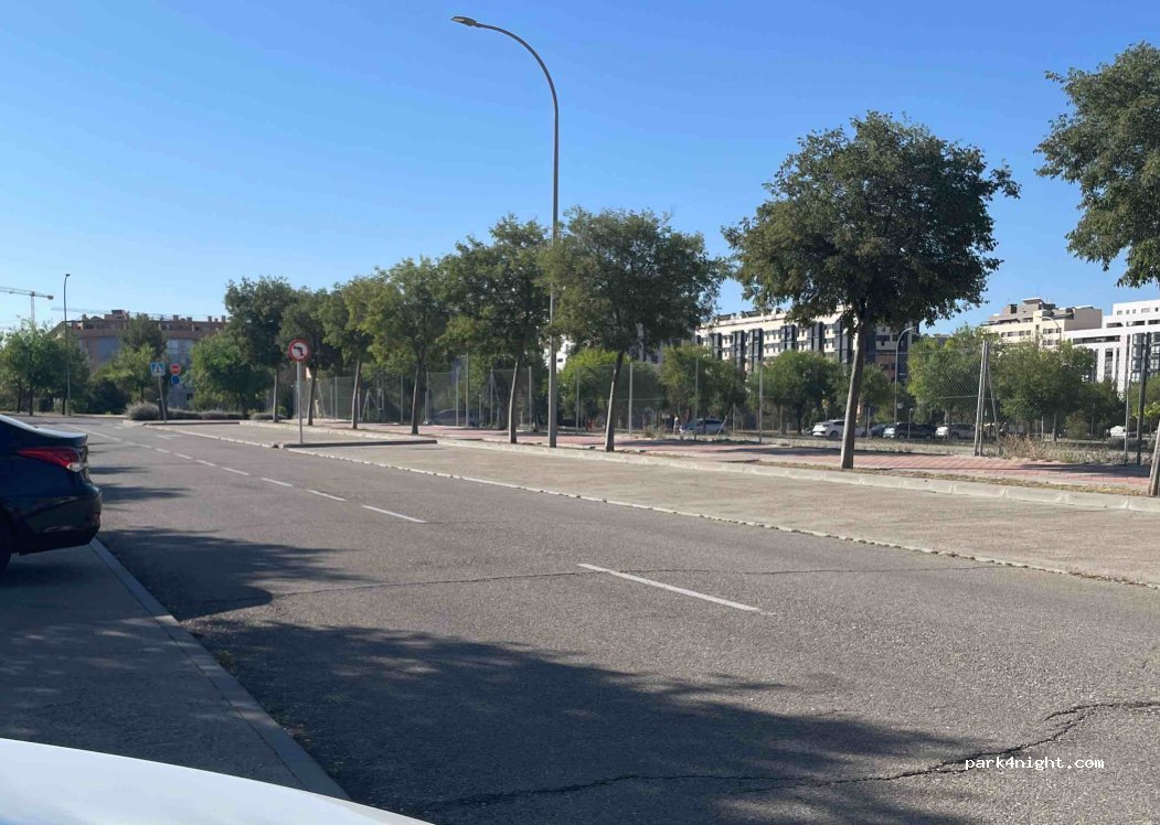 (28051) Madrid - 38C Poligono UZP0103 Ensanche Vallecas — foto
