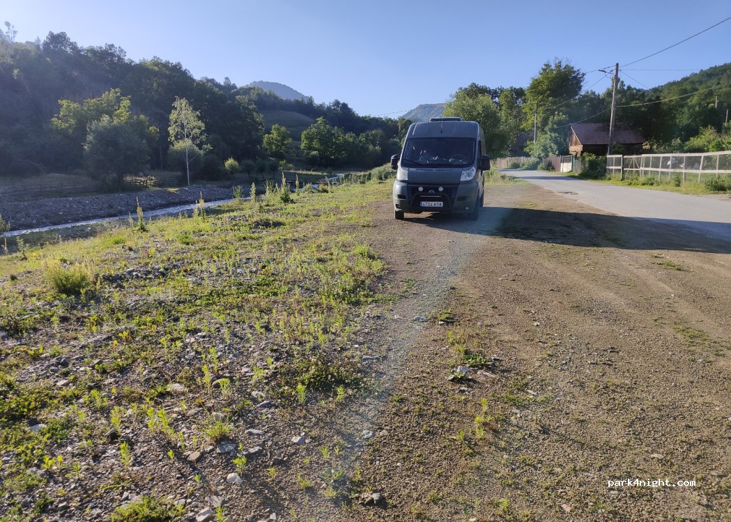 (517525) Ocoliș - — foto