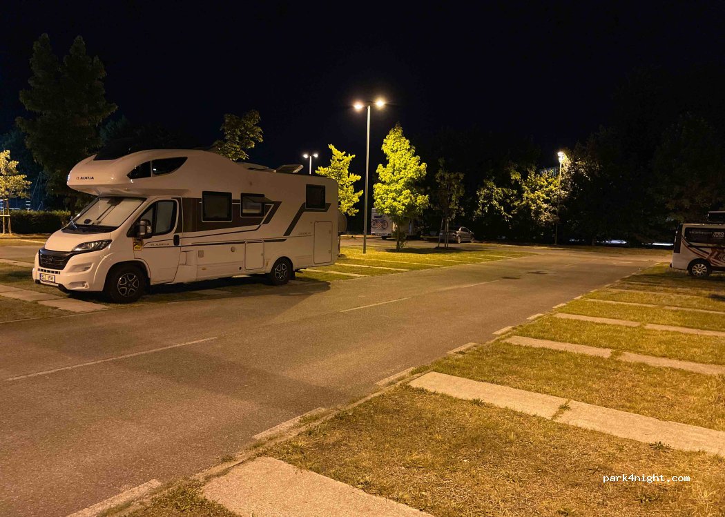 (33100) Udine - 21 Via Padova — foto
