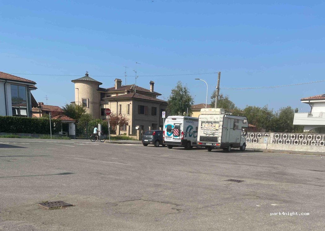 (26027) Rivolta d'Adda - 18 Via Antonio Gramsci — foto