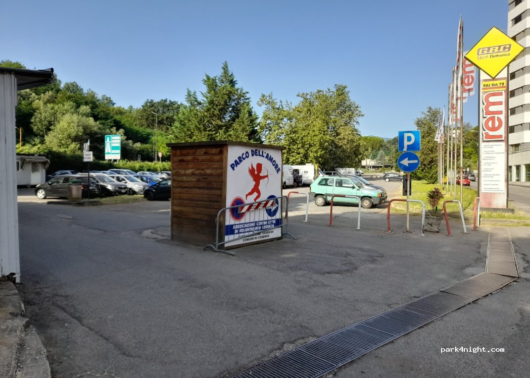 (87100) Cosenza - 40 Via dell'Accoglienza — foto