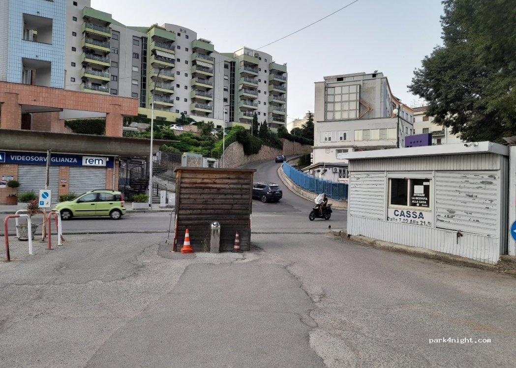 (87100) Cosenza - 40 Via dell'Accoglienza — foto 2