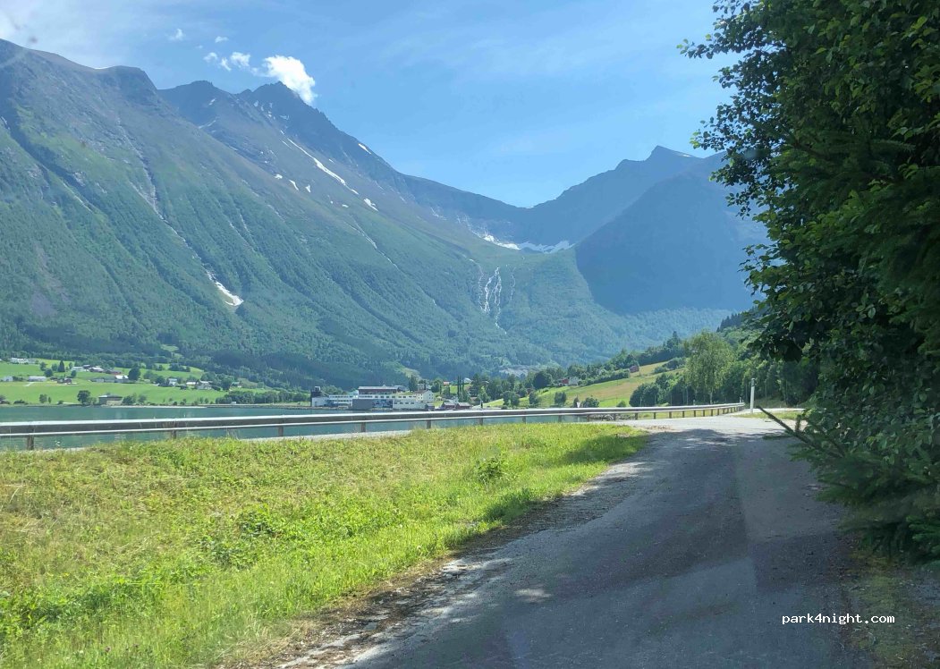 (6315) Innfjorden - 1013 Sørsidevegen — foto
