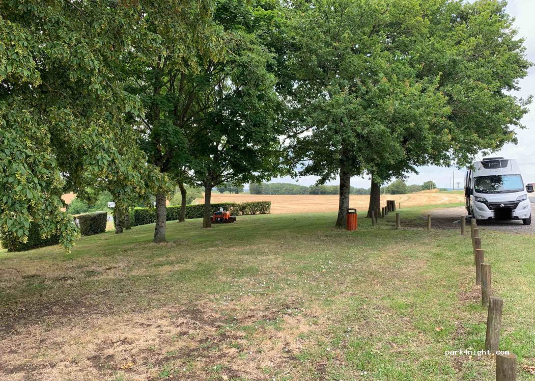 (36500) Saint-Genou - 4 Les Belles Filles — foto 2