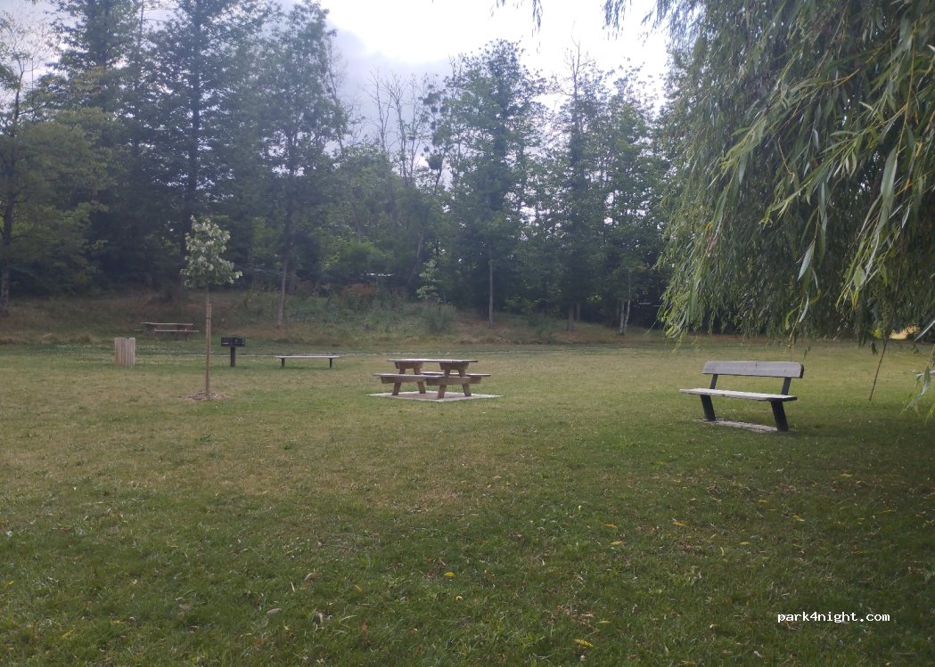 (37360) Saint-Antoine-du-Rocher - 21 Rue des Écoles — foto 2