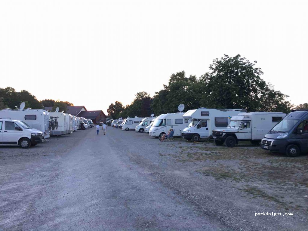 Wohnmobilstellplatz Kloster Andechs — foto