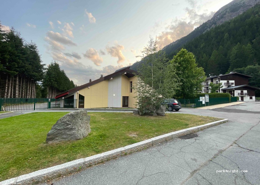(74400) Chamonix-Mont-Blanc - 330 Route du Plagnolet — foto 2