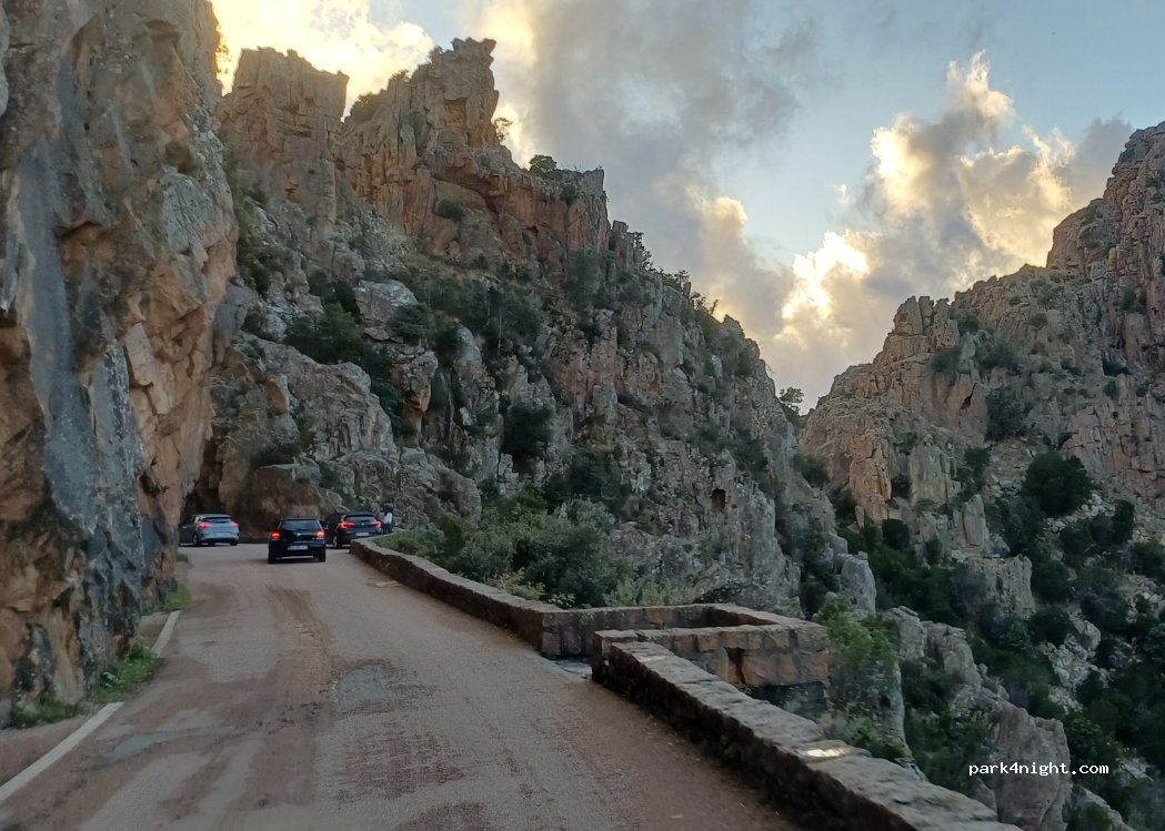 (20115) Piana - Unnamed Road — foto