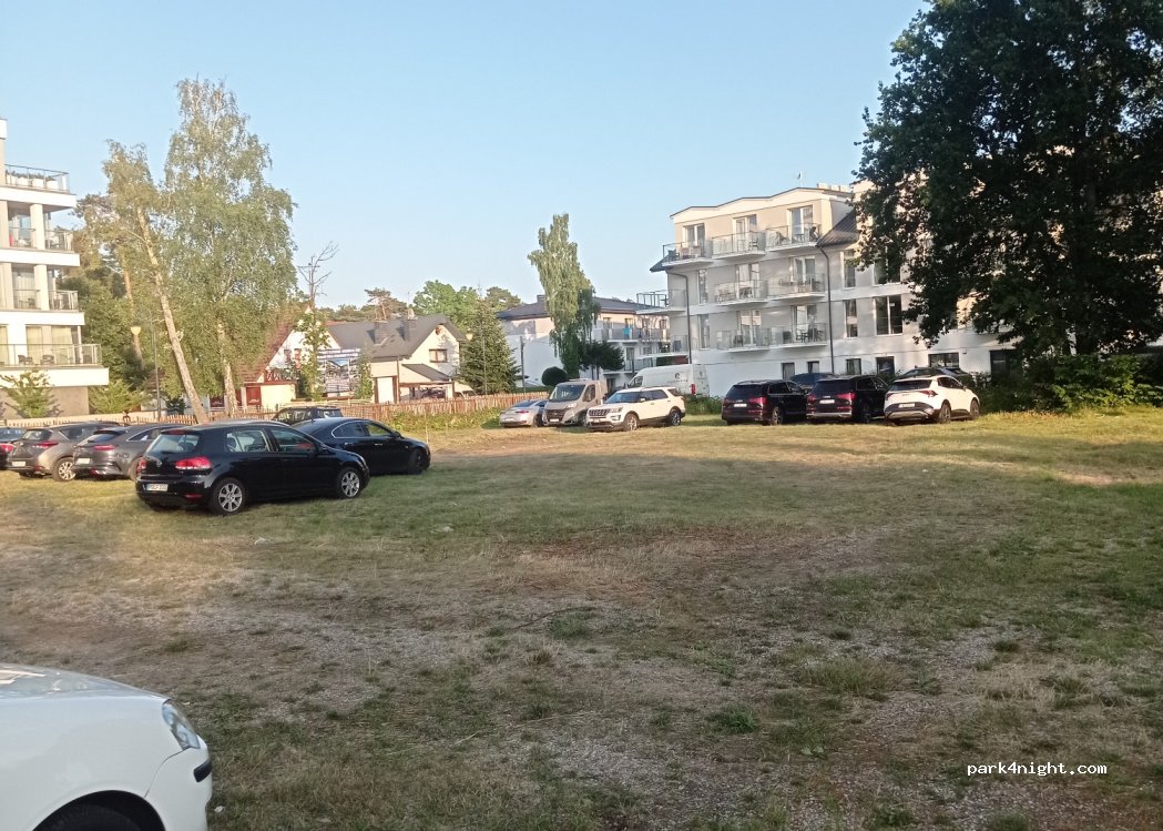 (76-032) Mielno - 15 Pionierów — foto