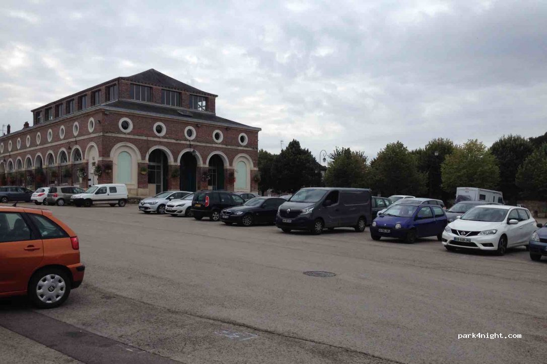 (10400) Nogent-sur-Seine - Place de la Comédie — foto