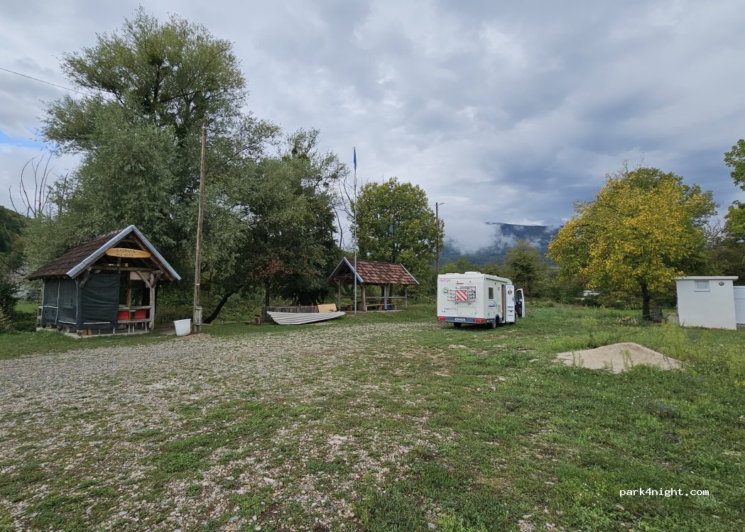 (79285) Sanica - Unnamed Road — foto 2