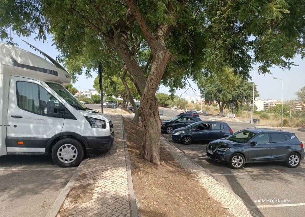 (2805) Almada - Avenida José Cardoso Pires — foto 4