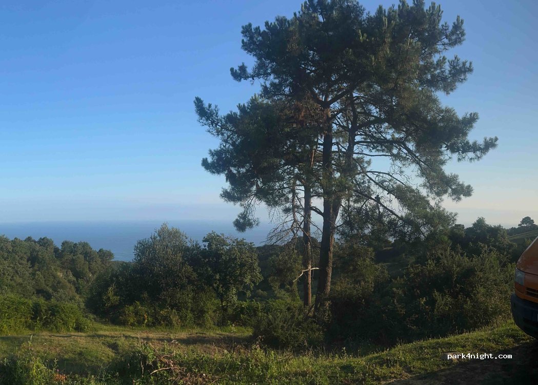 (20280) Hondarribia - Barrio Gornutz-Montaña — foto