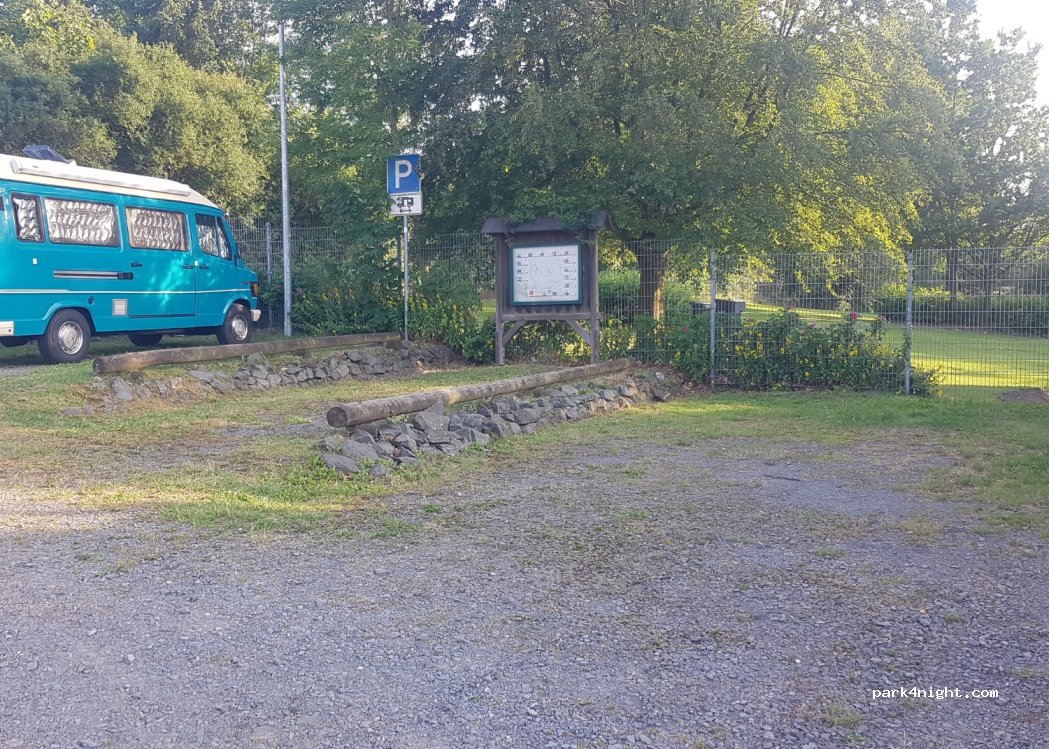 Wohnmobilstellplatz Freibad Herscheid — foto